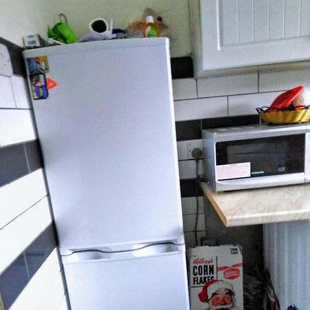 Comfortable Double Bedroom In London Hornchurch Exterior photo